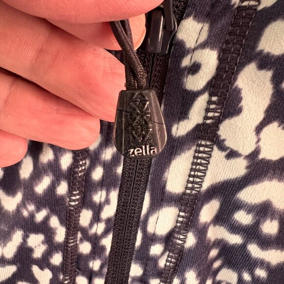 Zella Zip Jacket Size XL - Picture 7 of 7